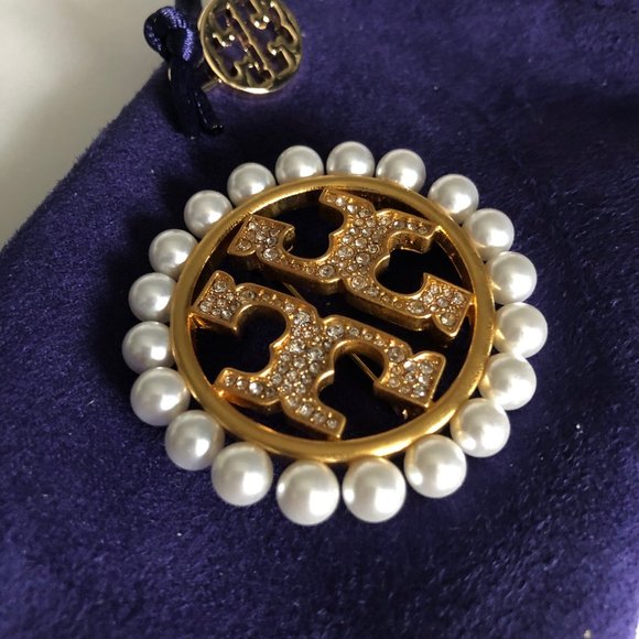 Tory Burch Gold Miller Pavé Pearl Brooch - Picture 16 of 16